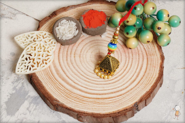 Stunning Traditional Bhabhi Lumba Rakhi